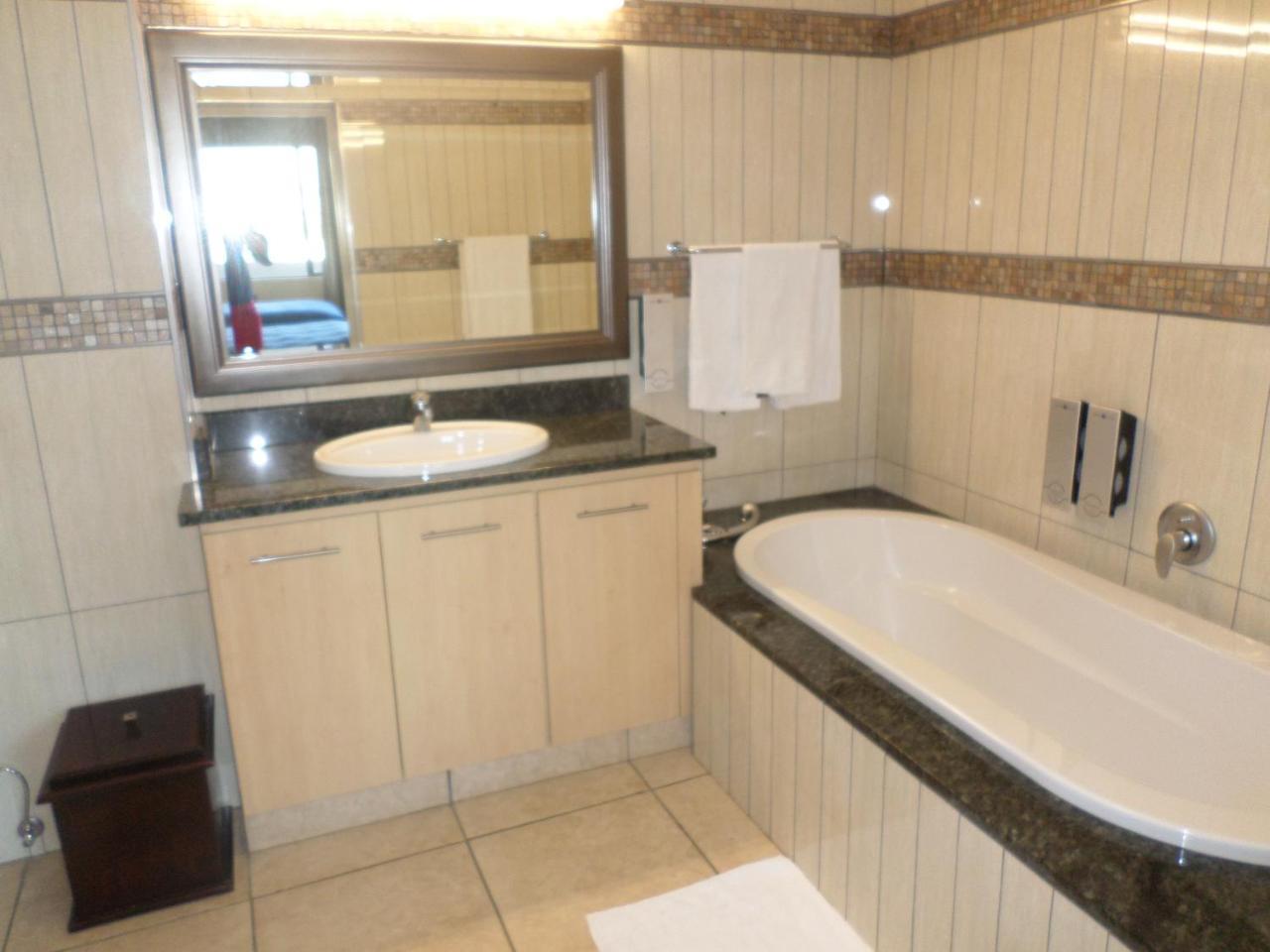 The Links Guest House Претория Екстериор снимка