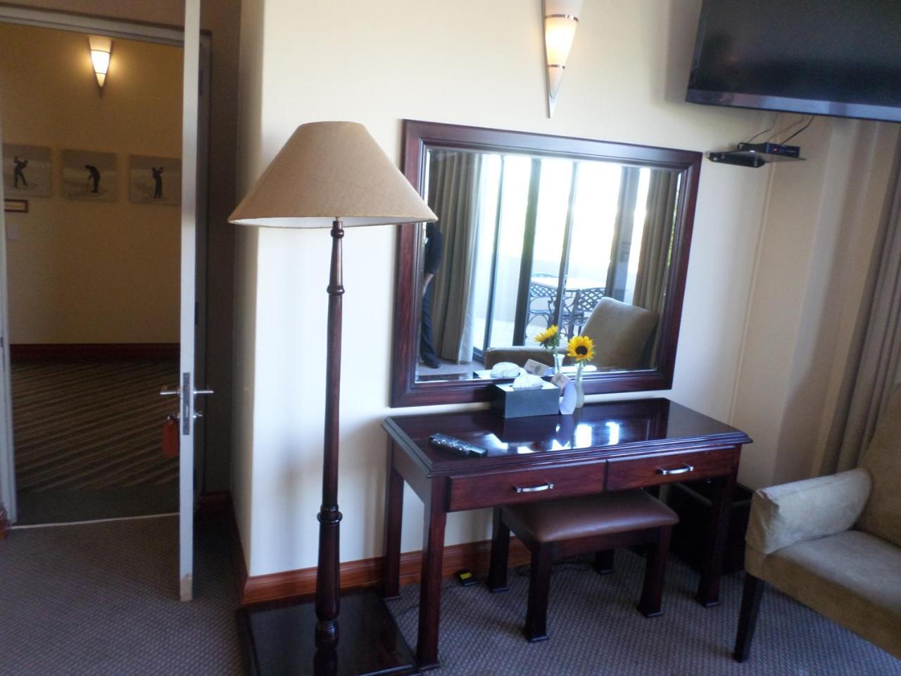 The Links Guest House Претория Екстериор снимка