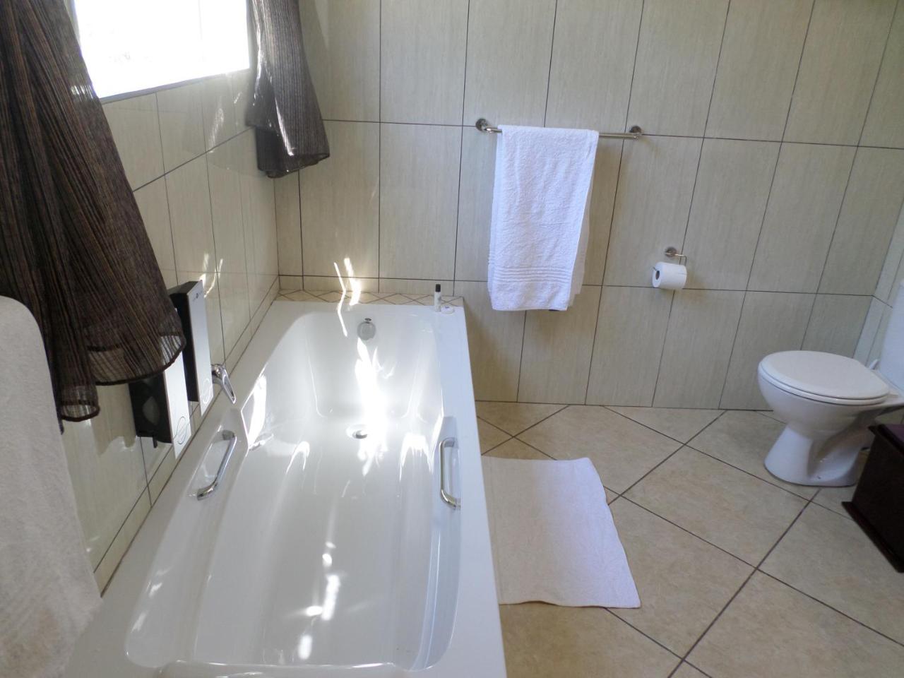 The Links Guest House Претория Екстериор снимка