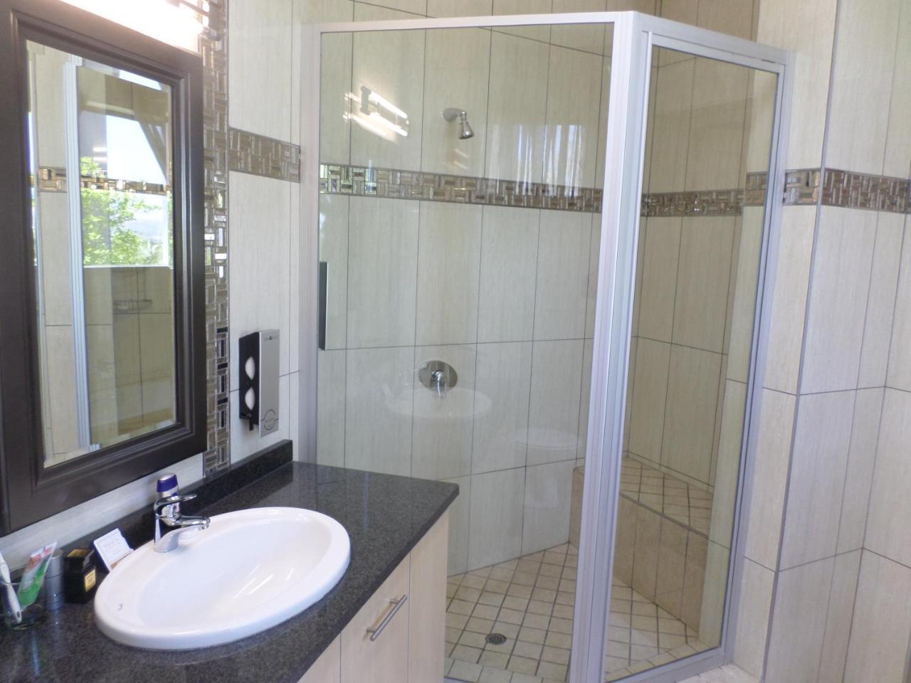 The Links Guest House Претория Екстериор снимка